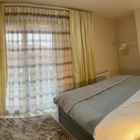 2 Bed 2 Bath, 4 Min Walk To Slope, Predela2, Appartamento Bansko
