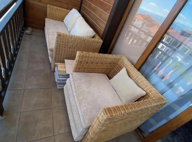 Apartment 2 Bed 2 Bath, 4 Min Walk To Slope, Predela2,